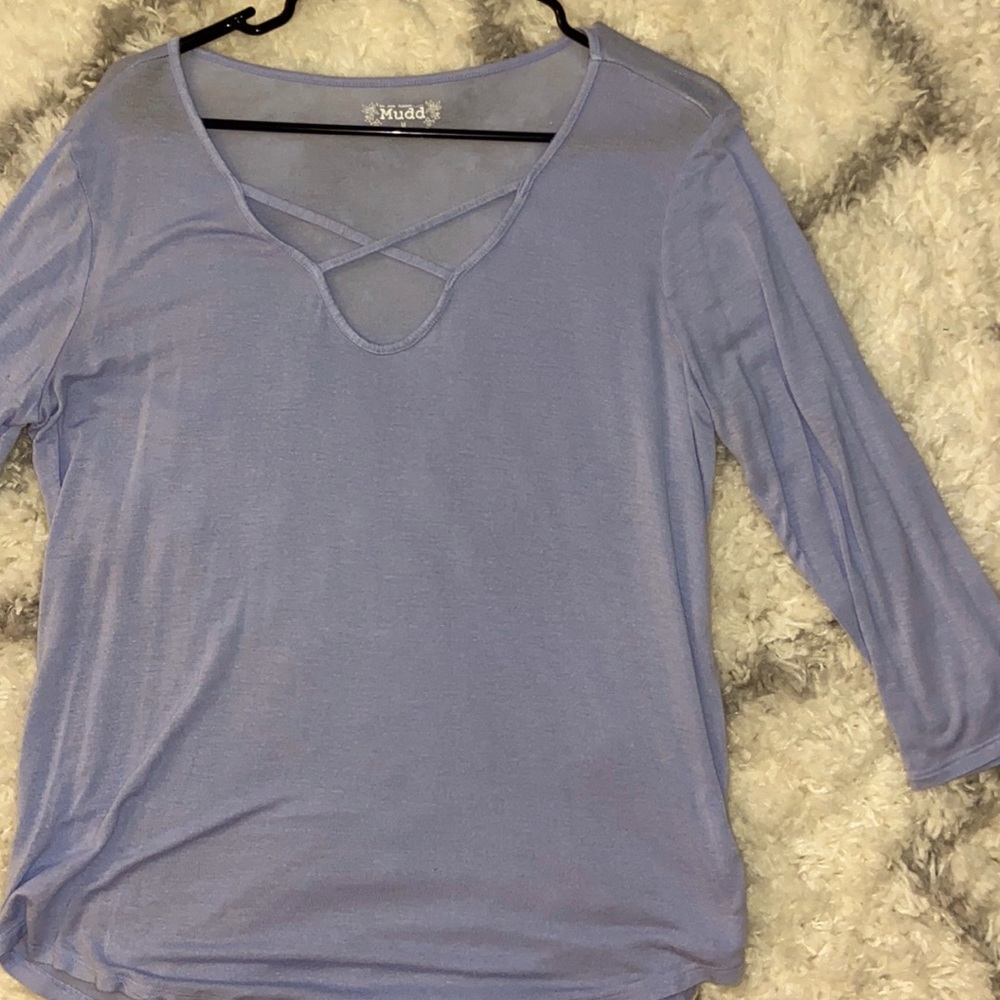 Flowy thin top
